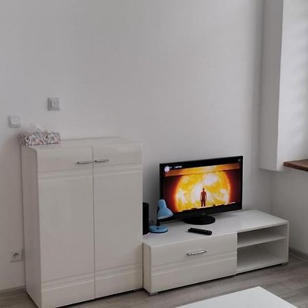 Kawalerka Blisko Gor Apartment Glucholazy Exterior foto